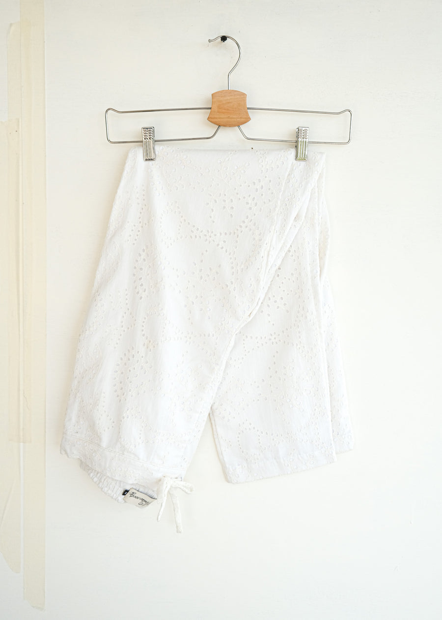 The White Eyelet Pants - M/L